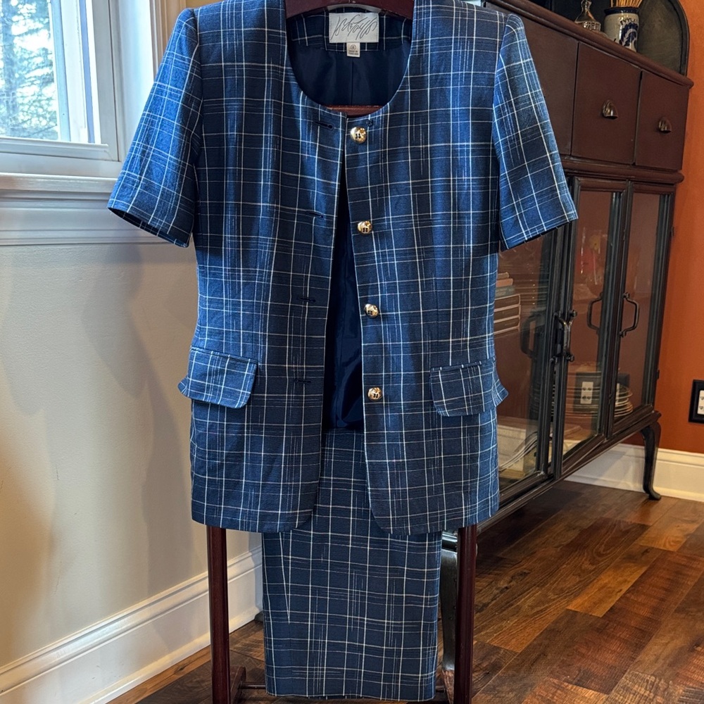 Lord & Taylor Blue Plaid Women's Blazer + Skirt with pockets